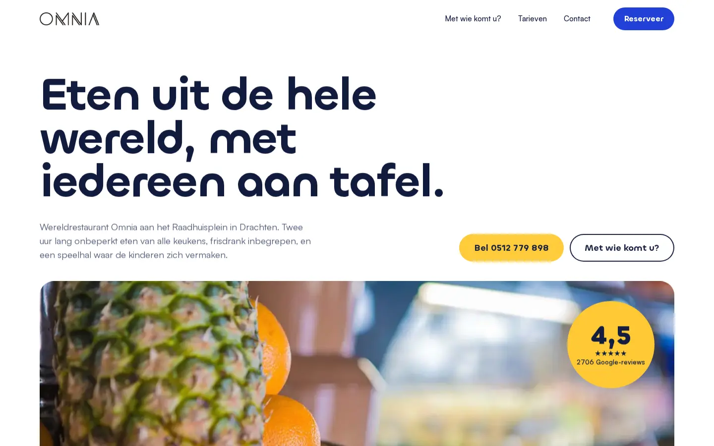 Richting C: vrolijke homepage in blauw en geel met een keuze met wie u komt